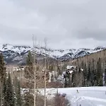 Villas At Tristant 137 By Avantstay Ski In Ski Out Home W Panoramic Views Hot Tub